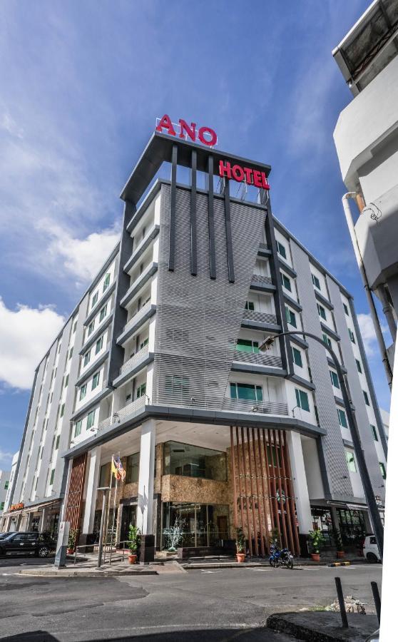 Ano Hotel Miri Esterno foto