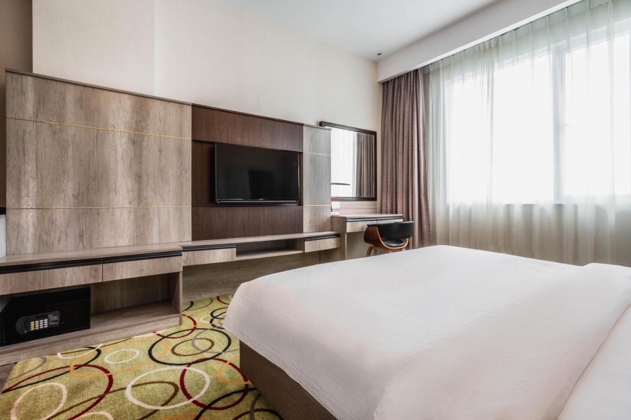 Ano Hotel Miri Esterno foto